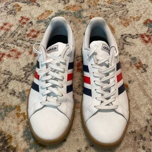 Adidas 3stripe tennis shoes